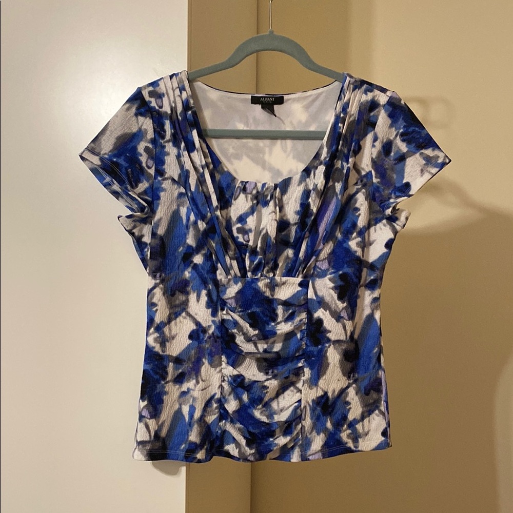 Alfani - Blue and White Short Sleeve Top